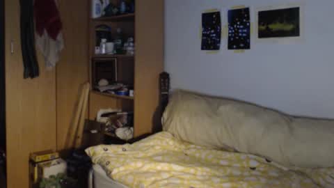 Snapshot of littlealien7 chatting on 23, 9, 2025 littlealien7 online show from 23, 9, 2025