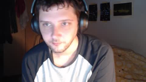 Snapshot of littlealien7 chatting on 3, 10, 2025 littlealien7 online show from 3, 10, 2025