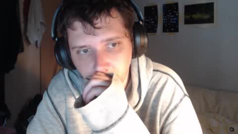 Snapshot of littlealien7 chatting on 21, 10, 2025 littlealien7 online show from 21, 10, 2025