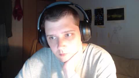 Snapshot of littlealien7 chatting on 2, 11, 2025 littlealien7 online show from 2, 11, 2025