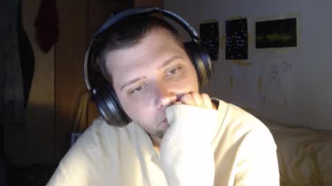 Snapshot of littlealien7 chatting on 12, 11, 2025 littlealien7 online show from 12, 11, 2025