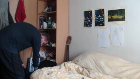 Snapshot of littlealien7 chatting on 13, 11, 2025 littlealien7 online show from 13, 11, 2025