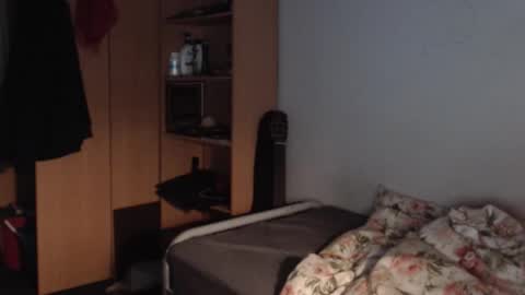 Snapshot of littlealien7 chatting on 13, 2, 2026 littlealien7 online show from 13, 2, 2026