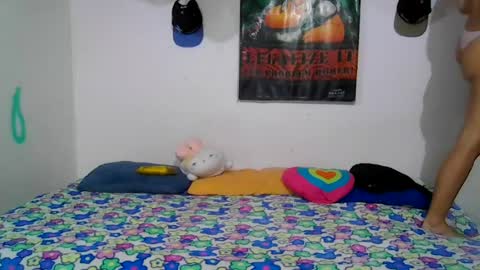 Snapshot of littleannyone1 chatting on 23, 6, 2026 Little Anny online show from 23, 6, 2026