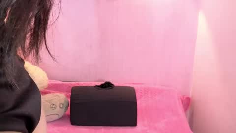 Ari online show from 7, 4, 2026