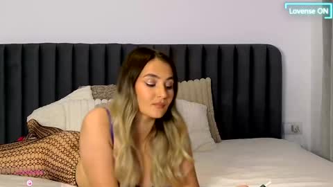 Snapshot of littleblondbunny chatting on 4, 5, 2026 littleblondbunny online show from 4, 5, 2026