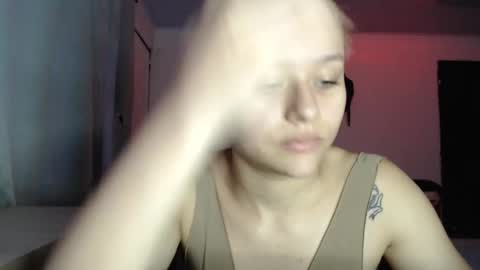 Snapshot of littlecheerry69 chatting on 5, 12, 2025 littlecheerry69 online show from 5, 12, 2025