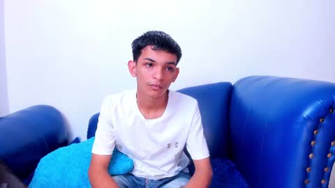 Snapshot of littlecum18 chatting on 19, 6, 2026 Pipe online show from 19, 6, 2026