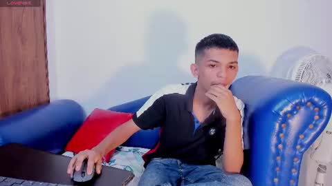 Snapshot of littlecum18 chatting on 21, 6, 2026 Pipe online show from 21, 6, 2026