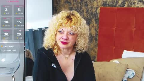 LittleCurlyGirll online show from 23, 2, 2026