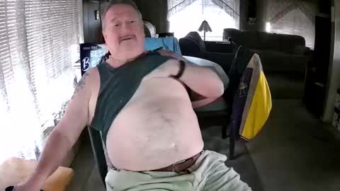 Littled83057 online show from 18, 11, 2025