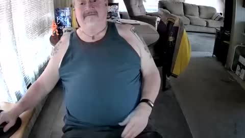 Littled83057 online show from 24, 4, 2026