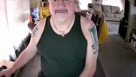 Littled83057 online show from 26, 4, 2026