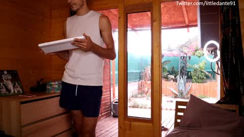 Snapshot of littledante91 chatting on 25, 10, 2025 Maria and Viktor online show from 25, 10, 2025