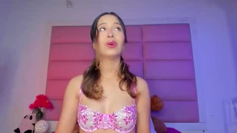 littlee_emma_ online show from 10, 1, 2026