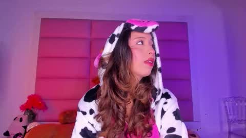 littlee_emma_ online show from 11, 1, 2026