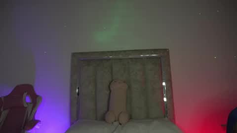 littlee_emma_ online show from 27, 5, 2026