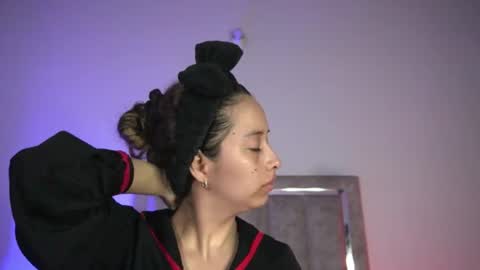 littlee_emma_ online show from 24, 6, 2026