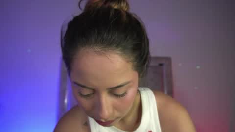 littlee_emma_ online show from 16, 7, 2026