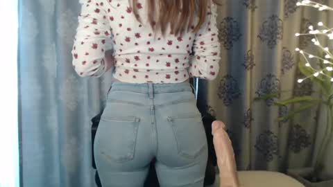 Snapshot of littleflowers chatting on 17, 1, 2025 Your little flower online show from 17, 1, 2025