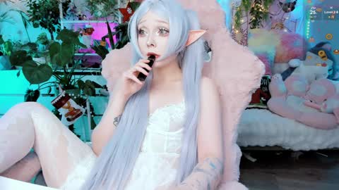 Snapshot of littleflufflepuff chatting on 4, 1, 2025 Riza Riri Puff online show from 4, 1, 2025