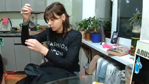 littlehappines online show from 24, 2, 2026