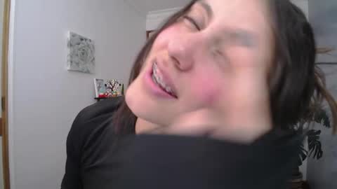 Laksmi online show from 24, 4, 2026