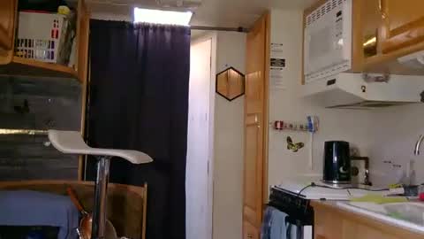 littleleo96 online show from 7, 3, 2026