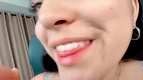 Sarahs Room online show from 3, 10, 2025