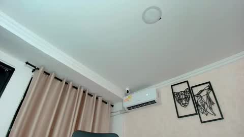 Sarahs Room online show from 14, 10, 2025