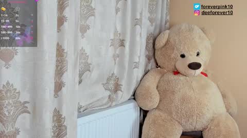 Snapshot of littlepinky77 chatting on 14, 10, 2025 Pinky online show from 14, 10, 2025