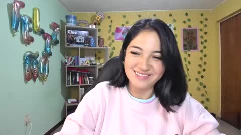 Mia  Wednesday to Sunday 730 am to 1030 am Colombian Hour D online show from 9, 12, 2024