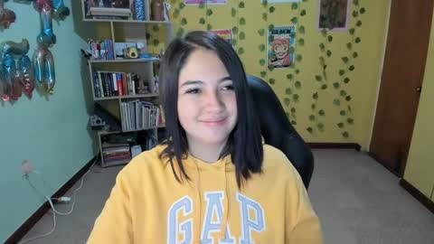 Mia  Wednesday to Sunday 730 am to 1030 am Colombian Hour D online show from 22, 2, 2025