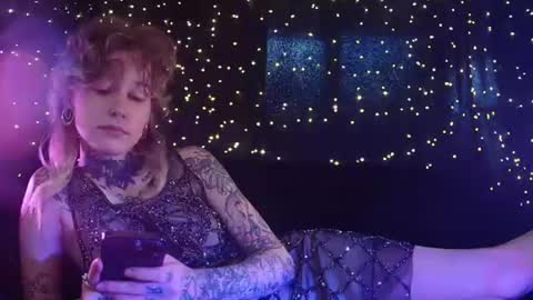 Snapshot of littlespacemouse chatting on 6, 7, 2026 Niki free tg channel with some photos gifs and info about streams online show from 6, 7, 2026