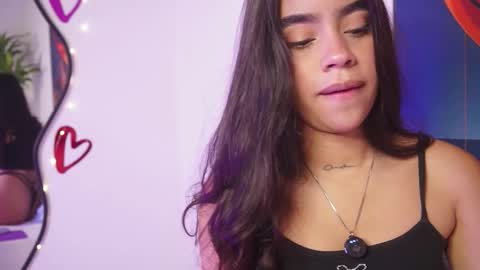 littletammy_ online show from 27, 11, 2025