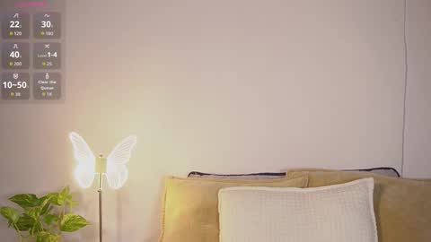 littletammy_ online show from 25, 3, 2026