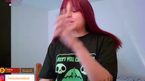 Snapshot of littlevalerie chatting on 10, 8, 2026 Valerie online show from 10, 8, 2026