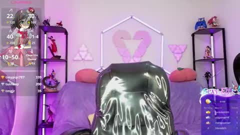 littlevixen18 online show from 12, 3, 2025