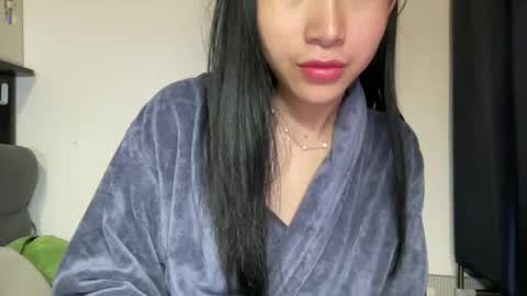 littlewaifu3784 online show from 10, 1, 2026