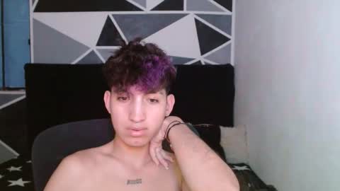 Snapshot of littlextrem chatting on 5, 1, 2025 Eros online show from 5, 1, 2025