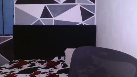 Snapshot of littlextrem chatting on 8, 1, 2025 Eros online show from 8, 1, 2025