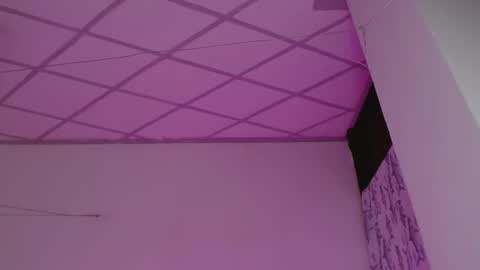 Snapshot of littlextrem chatting on 22, 1, 2025 Eros online show from 22, 1, 2025