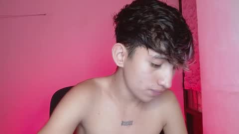 Snapshot of littlextrem chatting on 28, 2, 2025 Eros online show from 28, 2, 2025