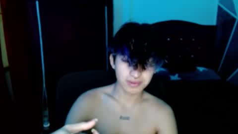 Snapshot of littlextrem chatting on 10, 10, 2025 Eros online show from 10, 10, 2025