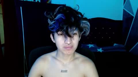 Snapshot of littlextrem chatting on 14, 10, 2025 Eros online show from 14, 10, 2025