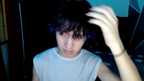 Snapshot of littlextrem chatting on 4, 11, 2025 Eros online show from 4, 11, 2025