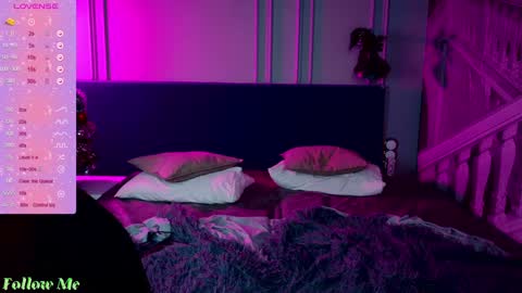 Snapshot of liv_fay chatting on 4, 1, 2025 Liv 3 online show from 4, 1, 2025