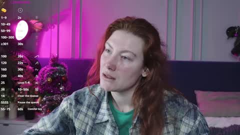 Snapshot of liv_fay chatting on 8, 1, 2025 Liv 3 online show from 8, 1, 2025