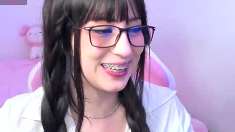 Snapshot of livemakio chatting on 23, 12, 2025 Liz online show from 23, 12, 2025