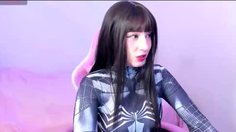 Snapshot of livemakio chatting on 7, 1, 2026 Liz online show from 7, 1, 2026